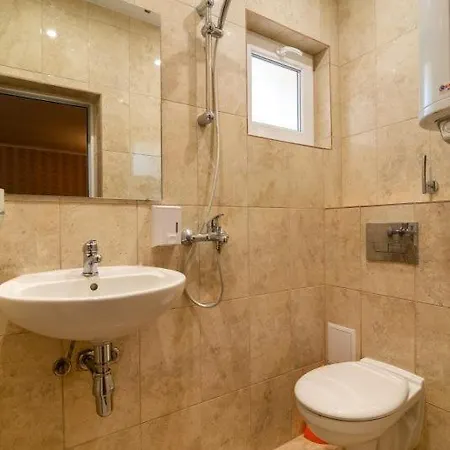 Elmona קמיצ'יה