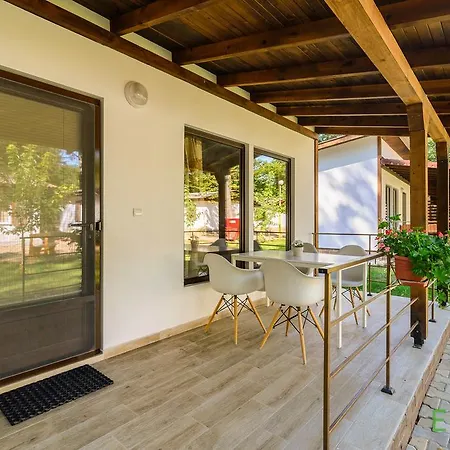 Elmona База отдыха Камчия