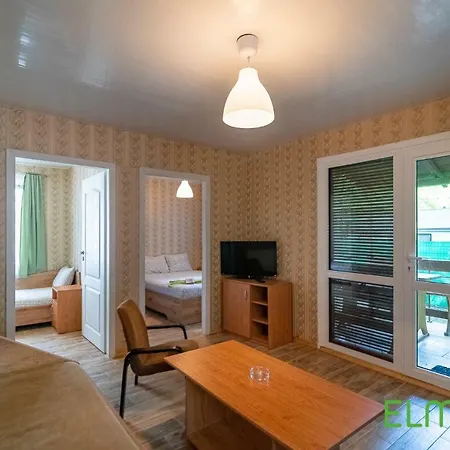 Elmona Holiday park *